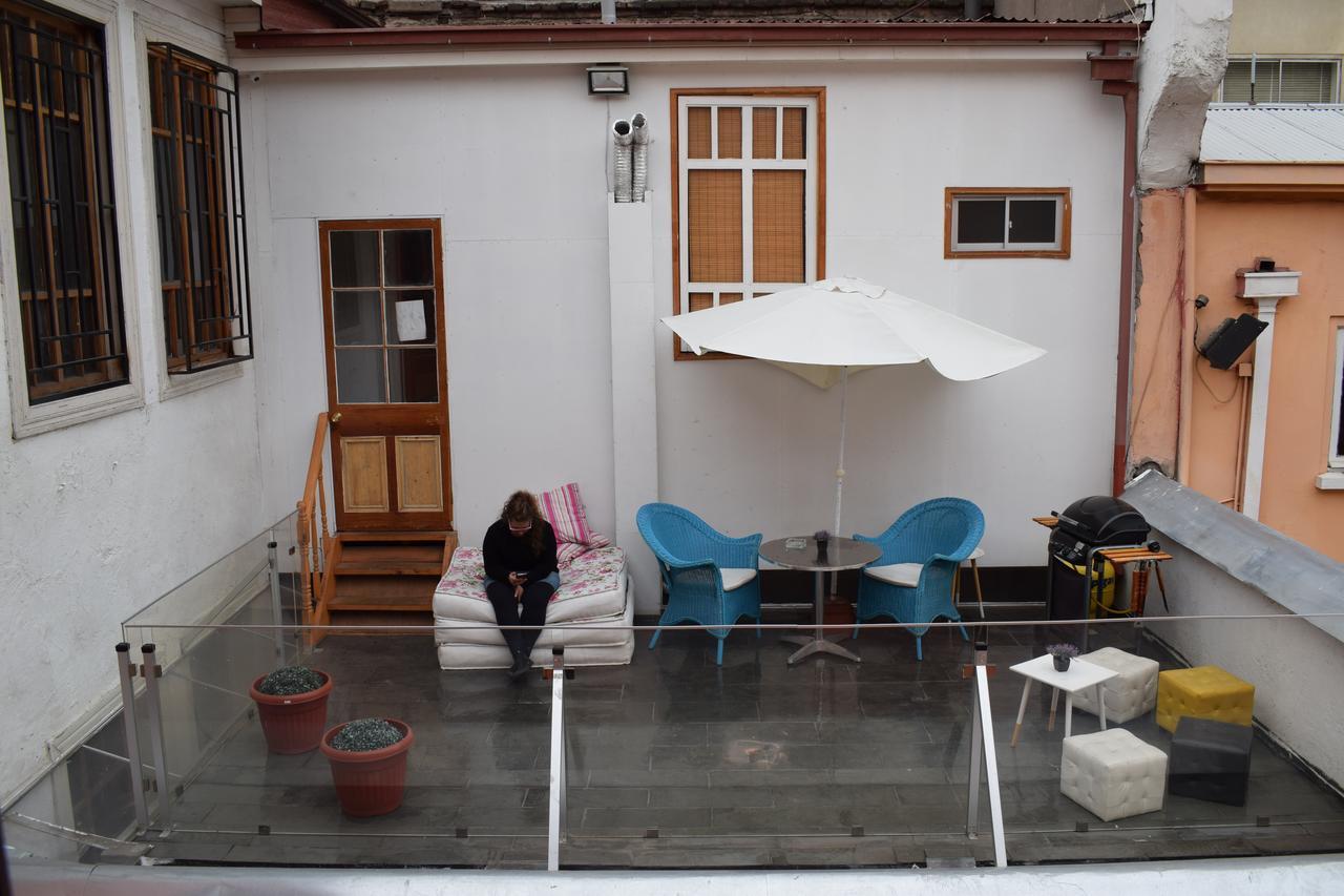 Casa Roble Hostal Boutique Сантьяго Экстерьер фото